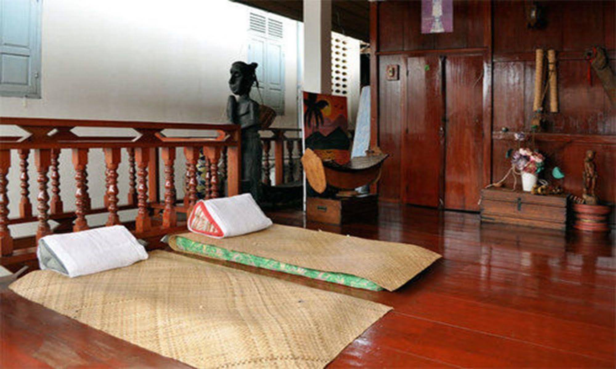 Vanvisa Guesthouse Luang Prabang Ngoại thất bức ảnh