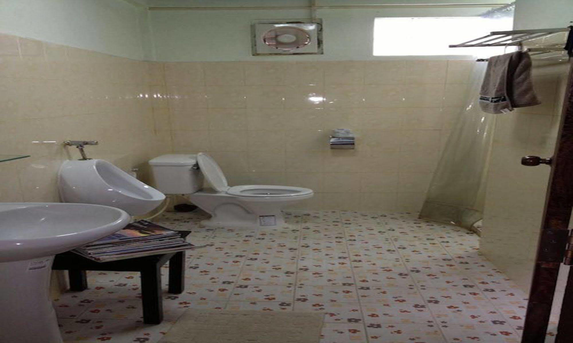 Vanvisa Guesthouse Luang Prabang Ngoại thất bức ảnh